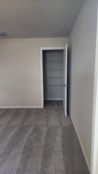 Spacious, unfurnished interior of a new home in , Fort Pierce (Image 25).