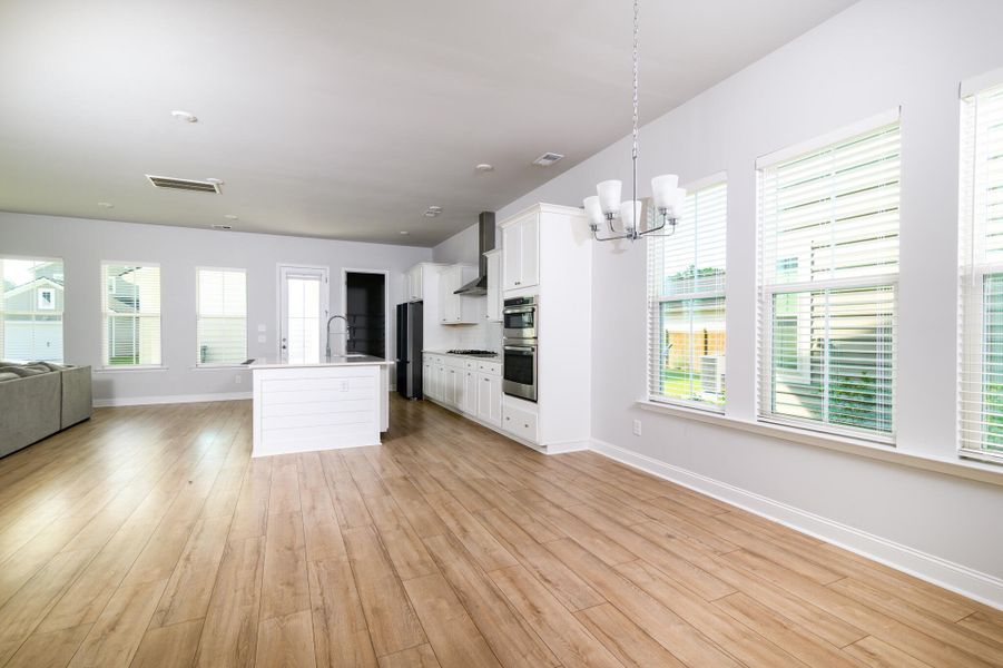 Spacious, unfurnished interior of a new home in , Summerville (Image 20).