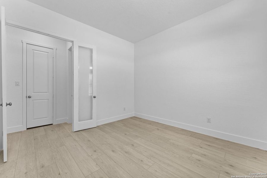 Spacious, unfurnished interior of a new home in , New Braunfels (Image 17). Spacious, unfurnished interior of a new home in , New Braunfels (Image 17).