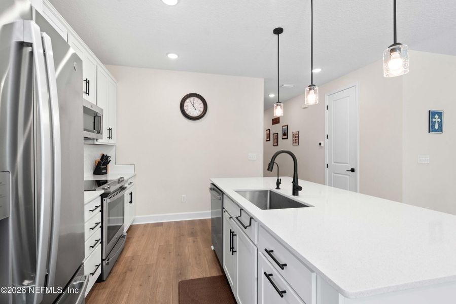 Furnished interior view inside a new home in Woodbridge, Fernandina Beach (Image 15).