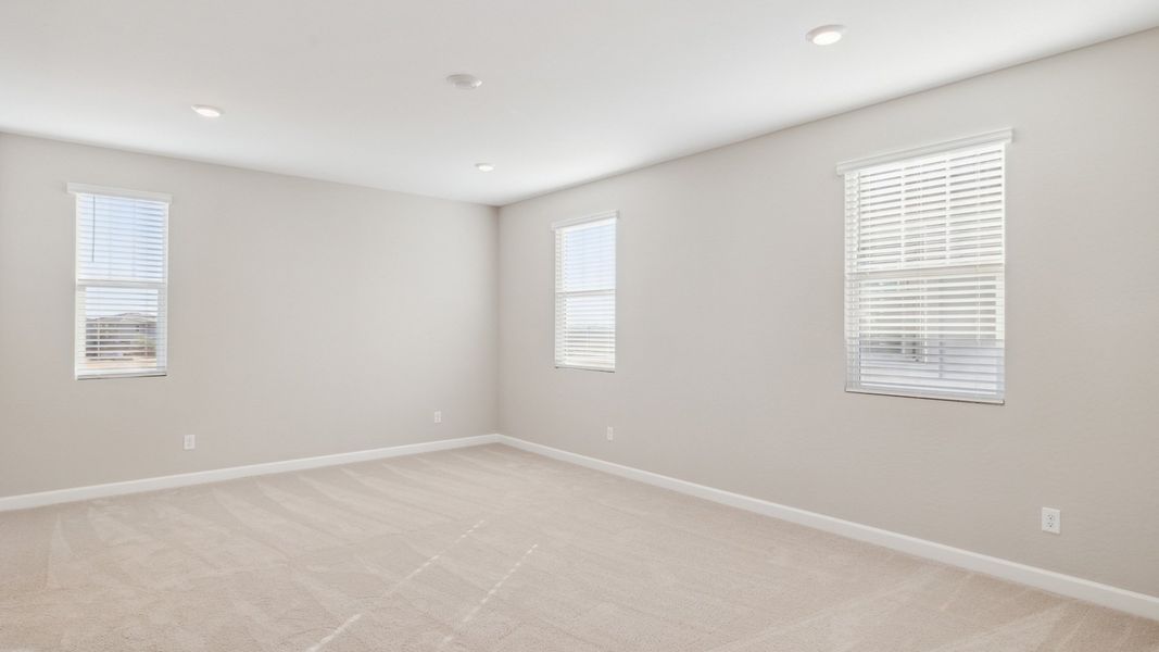 Spacious, unfurnished interior of a new home in Talinn Towns at Desert Ridge, Phoenix (Image 16).