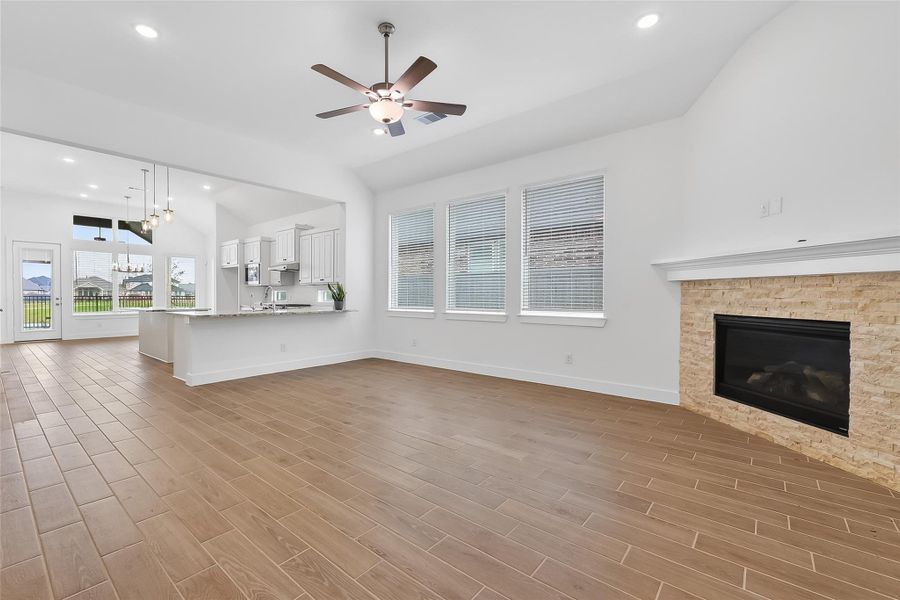 Spacious, unfurnished interior of a new home in Jubilee, Hockley (Image 33).