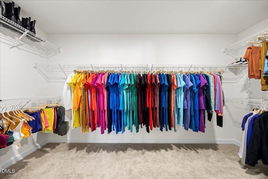 33-2A1A1218 owners closet