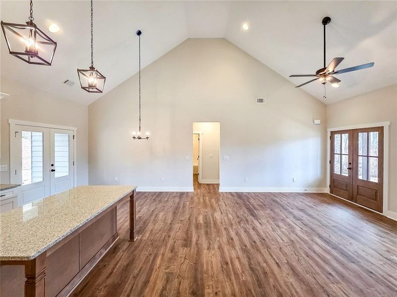 Spacious, unfurnished interior of a new home in , Dallas (Image 12).