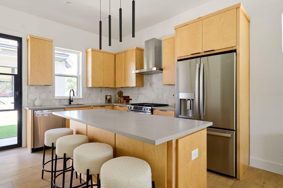 Modern and Sleek Kitchen