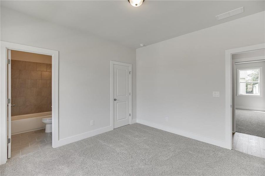 Spacious, unfurnished interior of a new home in , Buford (Image 45).