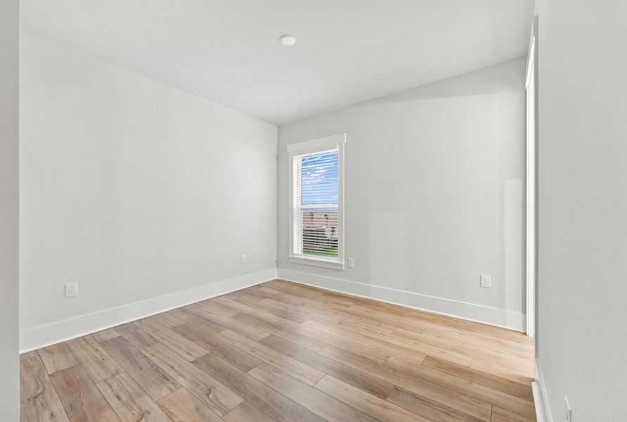 Spacious, unfurnished interior of a new home in Indigo Bay, Myrtle Beach (Image 25).