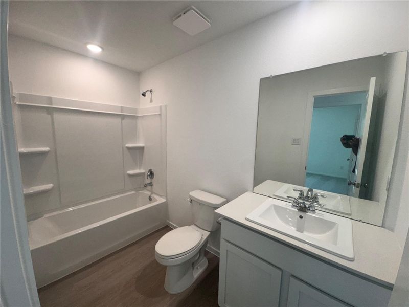 Furnished interior view inside a new home in Pinewood Trails, Cleveland (Image 5).