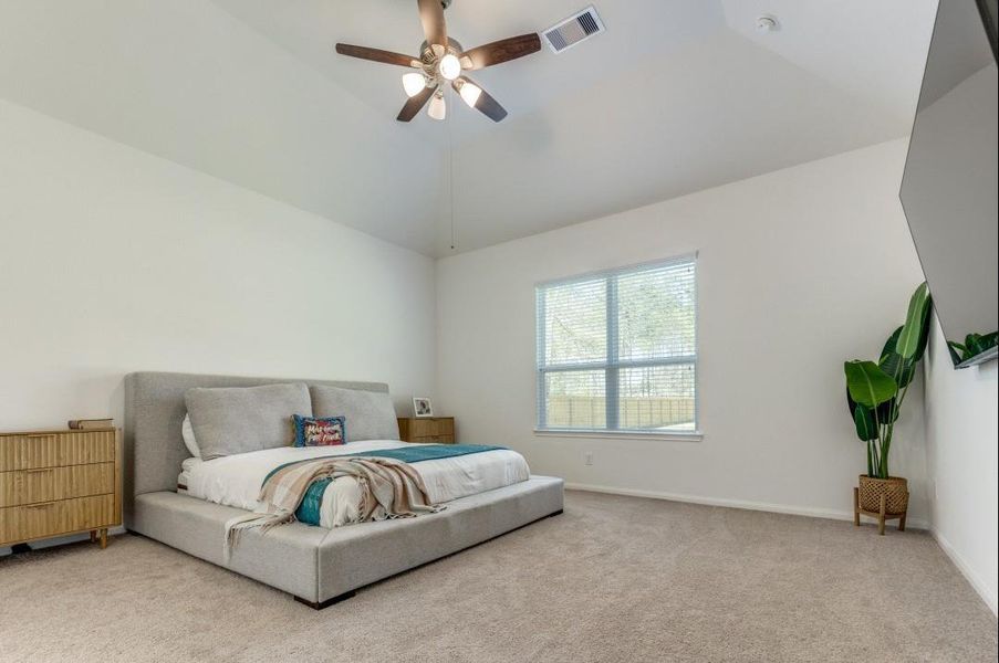 Furnished interior view inside a new home in Deer Pines, Conroe (Image 15).