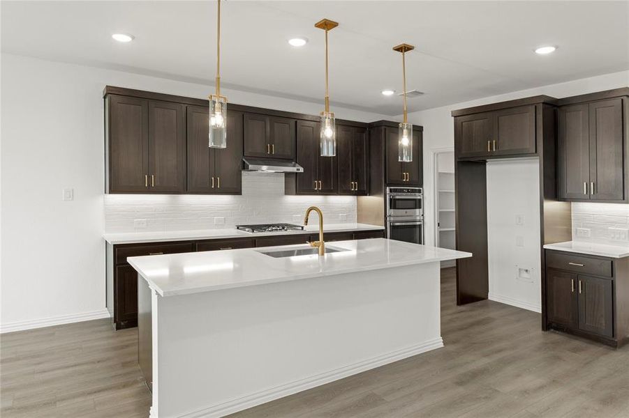 09. 744 Waterhouse - Kitchen (2) 09. 744 Waterhouse - Kitchen (2)