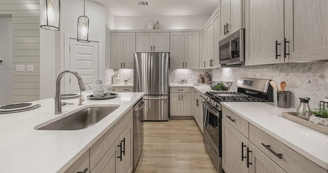 Representative furnished interior of a home built from the Andrew by Chesmar Homes in Meyer Ranch, New Braunfels (Image 7).