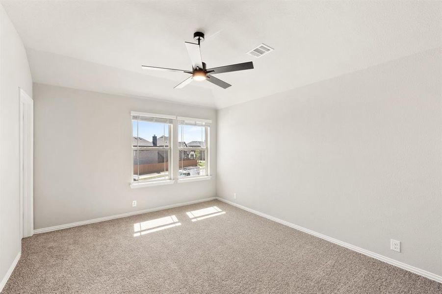 Spacious, unfurnished interior of a new home in Villages of Walnut Grove, Midlothian (Image 28). Spacious, unfurnished interior of a new home in Villages of Walnut Grove, Midlothian (Image 28).