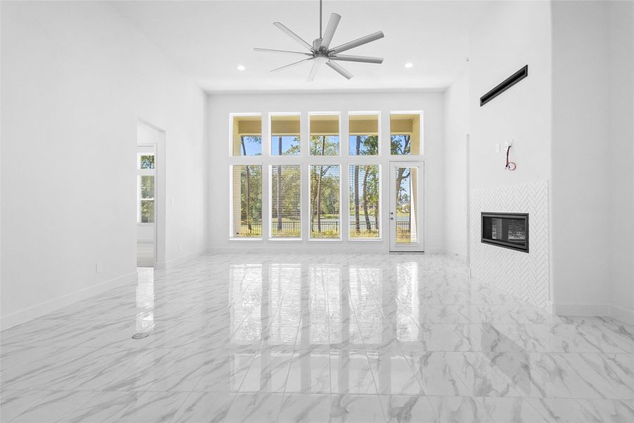 Spacious, unfurnished interior of a new home in Audubon Park 70', Magnolia (Image 16).