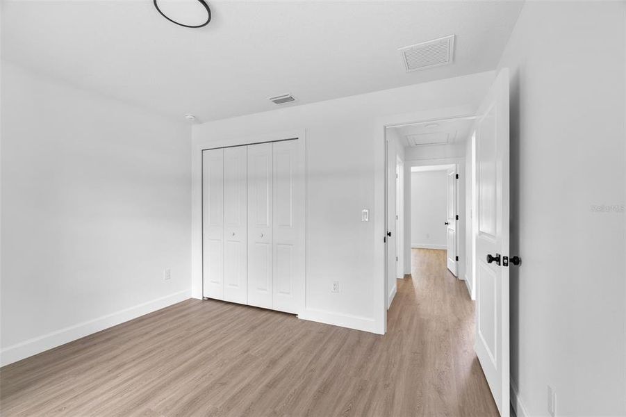 Spacious, unfurnished interior of a new home in , Port Charlotte (Image 14).