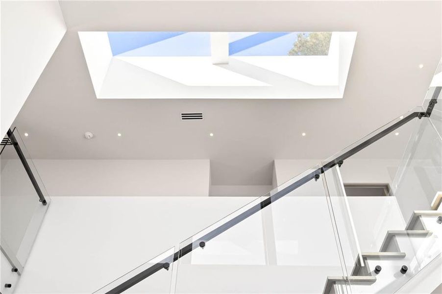 Image 71 of a home in .