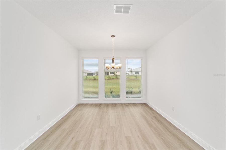 Spacious, unfurnished interior of a new home in , Ocala (Image 18).