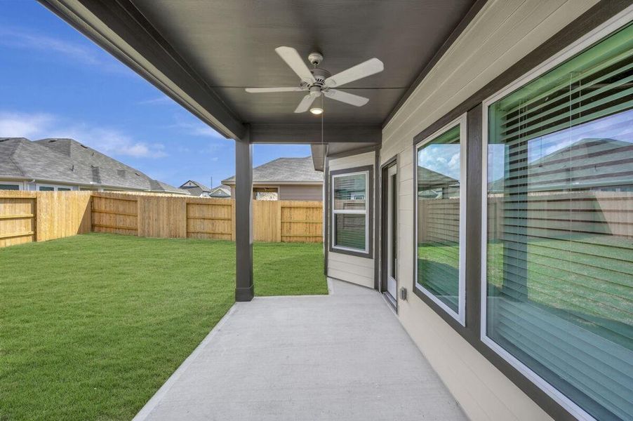 Exterior details and patio area of a home in Sorella, Tomball (Image 3).