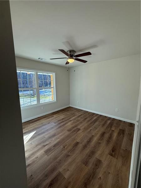 Spacious, unfurnished interior of a new home in , Dahlonega (Image 11).