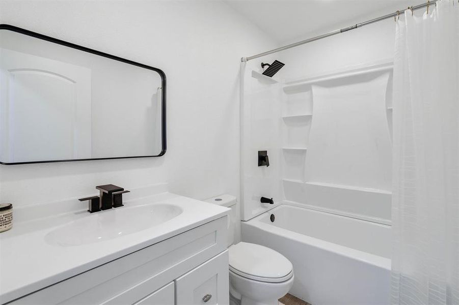 Furnished interior view inside a new home in , Cooper (Image 34).