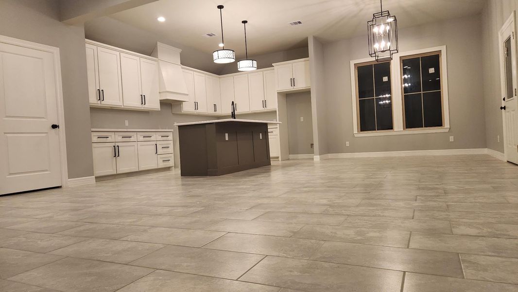 Spacious, unfurnished interior of a new home in , La Porte (Image 8).