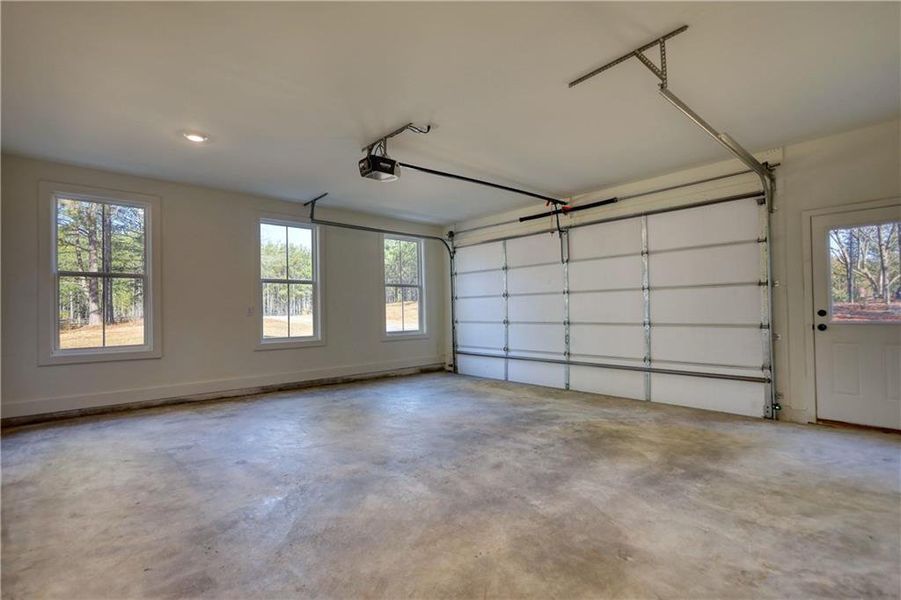 Spacious, unfurnished interior of a new home in , Mansfield (Image 24).
