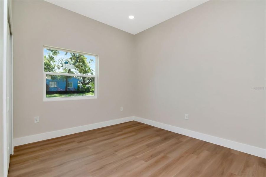 Spacious, unfurnished interior of a new home in , Gulfport (Image 32).