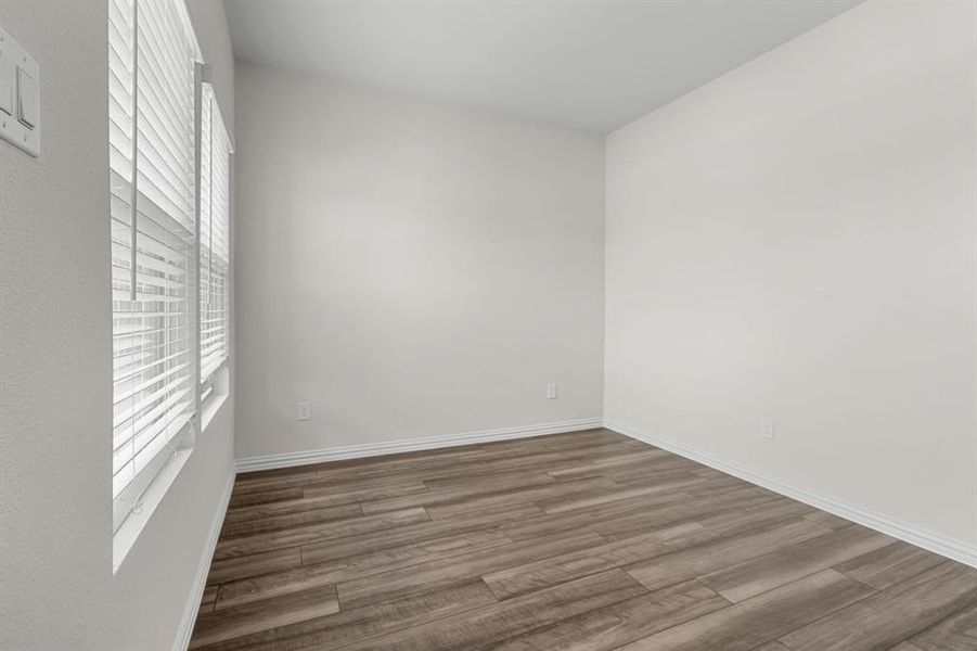 Spacious, unfurnished interior of a new home in Cibolo Hills, Fort Worth (Image 33). Spacious, unfurnished interior of a new home in Cibolo Hills, Fort Worth (Image 33).