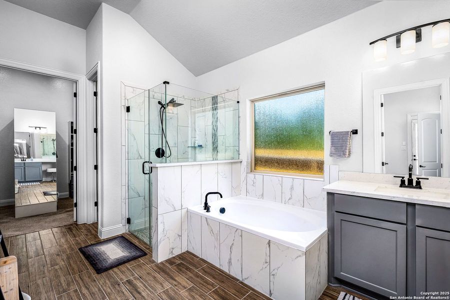 Furnished interior view inside a new home in , New Braunfels (Image 10).