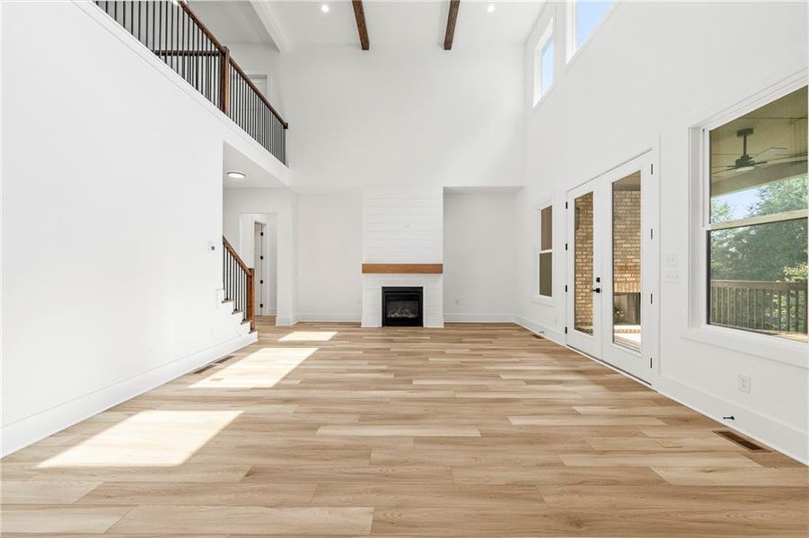 Spacious, unfurnished interior of a new home in , Jefferson (Image 30).