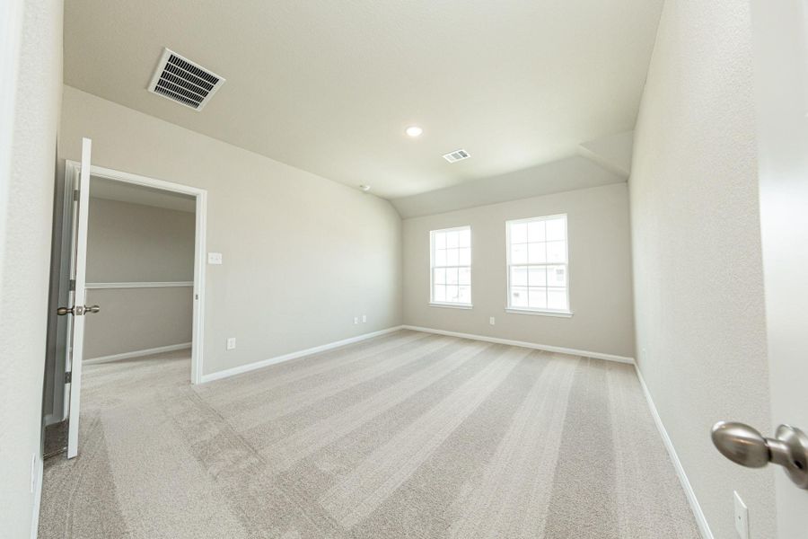 Image 3 of a home in Cliffstone Hills. Image 3 of a home in Cliffstone Hills.