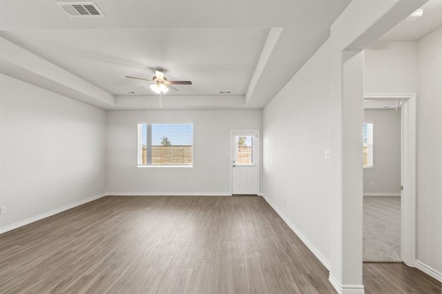 Spacious, unfurnished interior of a new home in Retreat at Fossil Creek, Fort Worth (Image 24). Spacious, unfurnished interior of a new home in Retreat at Fossil Creek, Fort Worth (Image 24).