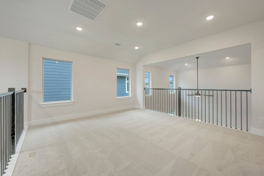 Spacious, unfurnished interior of a new home in Painted Tree, McKinney (Image 20).