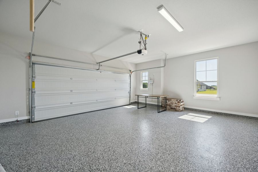 Representative unfurnished interior of a home built from the Belmont by Centre Living Homes in Lakeway Estates, Waxahachie (Image 25).