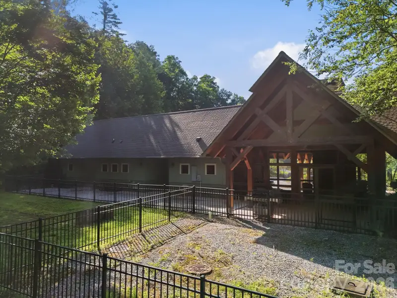 Clubhouse - Clubhouse -