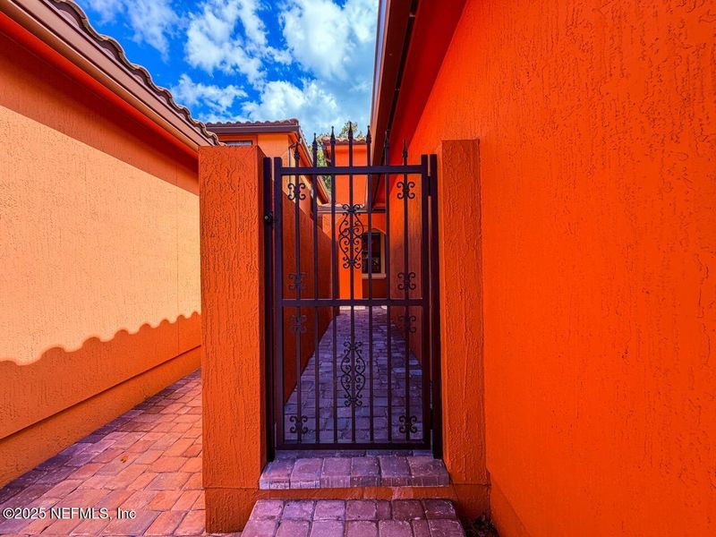 Exterior details and patio area of a home in , Jacksonville (Image 38).