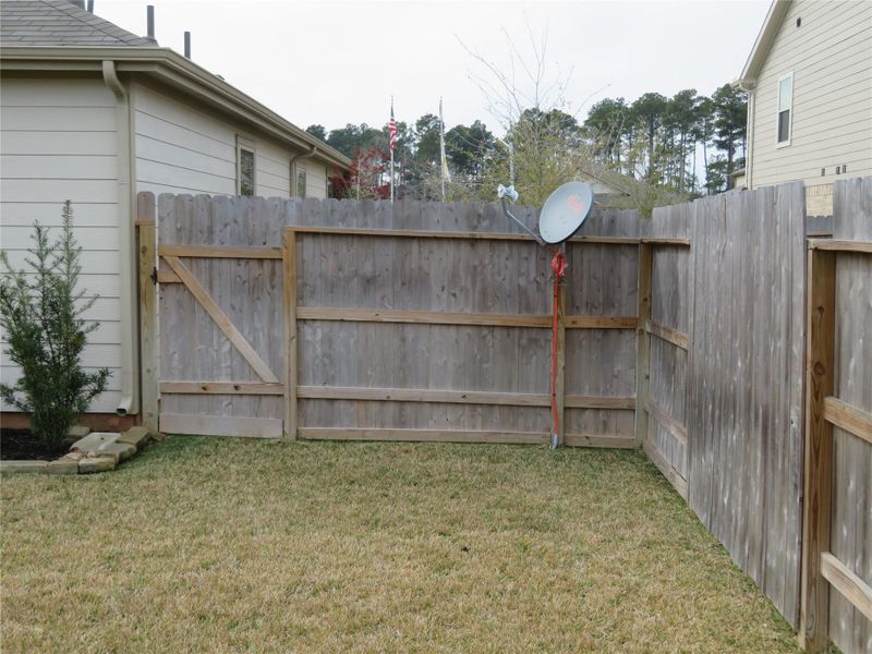 Exterior details and patio area of a home in Sagecrest Trails, Conroe (Image 25). Exterior details and patio area of a home in Sagecrest Trails, Conroe (Image 25).