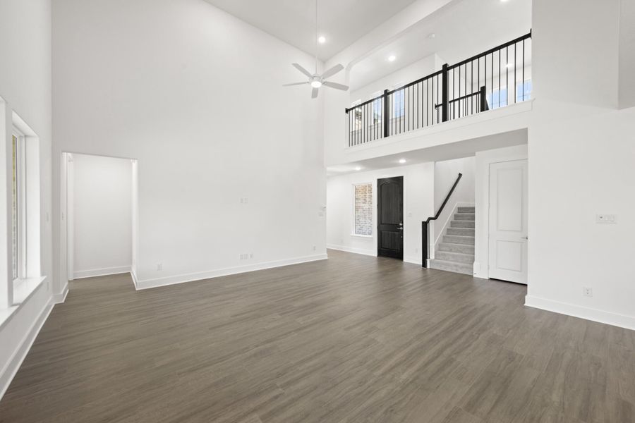 Spacious, unfurnished interior of a new home in Inspiration Collection at View at the Reserve, Mansfield (Image 12).