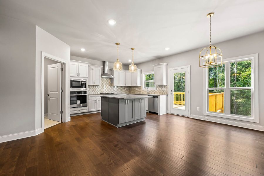 New Home in Fairburn, GA.  - Slide 6