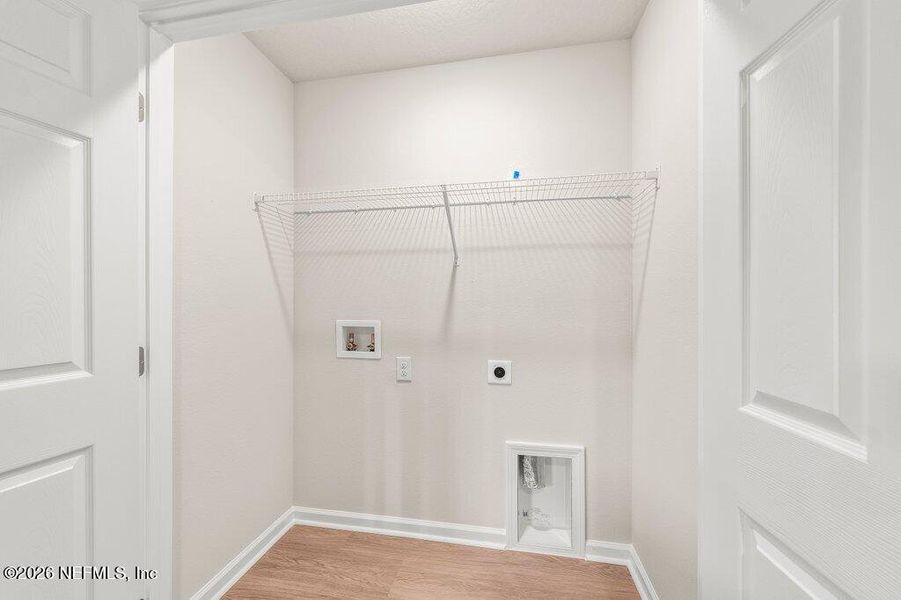 Spacious, unfurnished interior of a new home in , Jacksonville (Image 19).