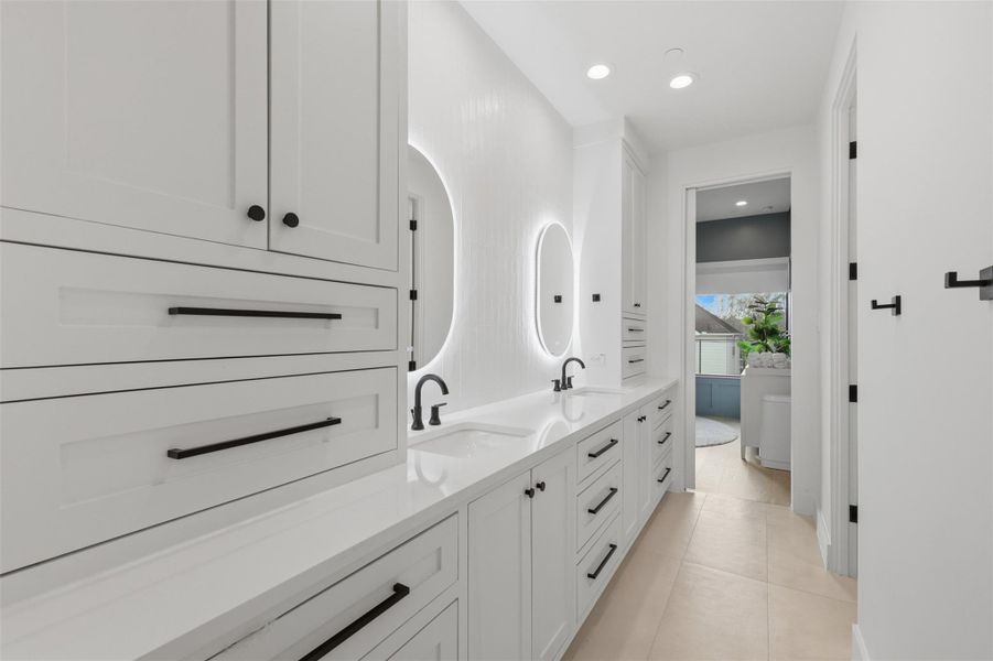 Furnished interior view inside a new home in , Bellaire (Image 35).
