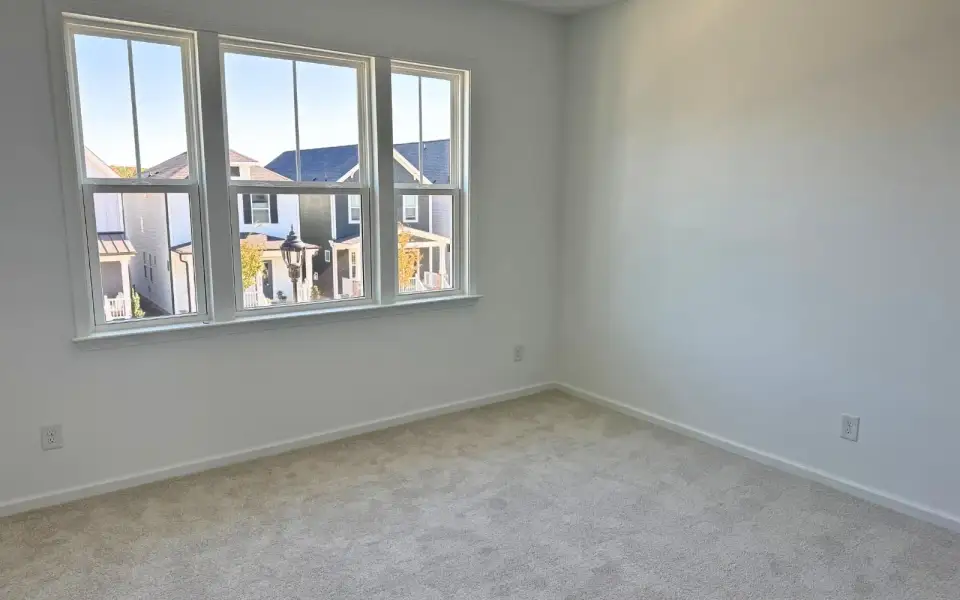 Spacious, unfurnished interior of a new home in Wendell Falls, Wendell (Image 12).