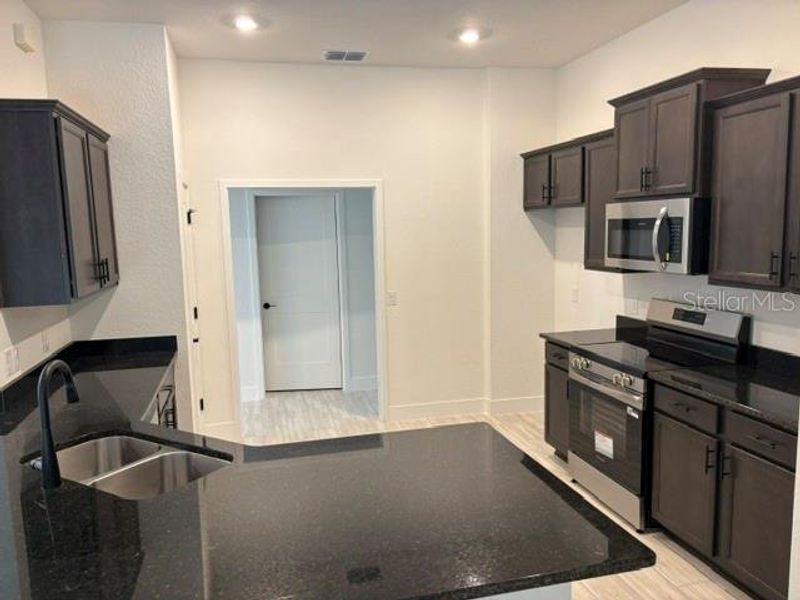 Furnished interior view inside a new home in Juliette Falls, Dunnellon (Image 7).