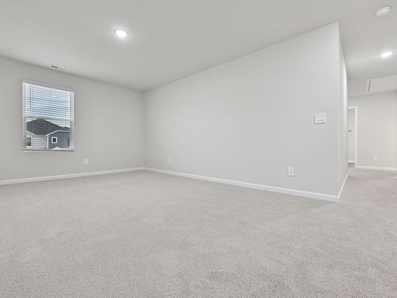 Spacious, unfurnished interior of a new home in Oak Manor - Signature Series, Garner (Image 11).