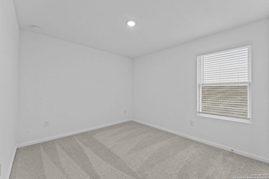 Spacious, unfurnished interior of a new home in Torian Village: Belmar Collection, San Antonio (Image 20).