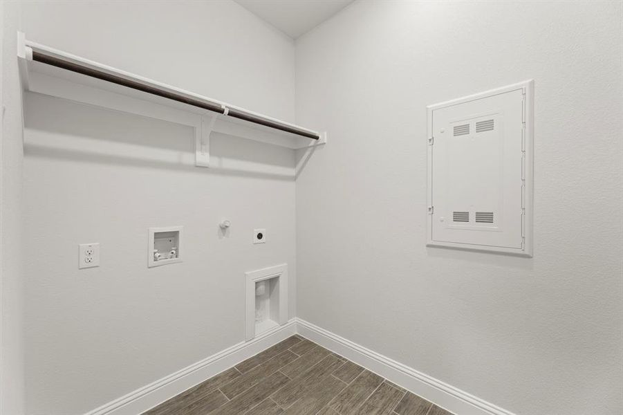 06. 100 Meadow - Utility 06. 100 Meadow - Utility