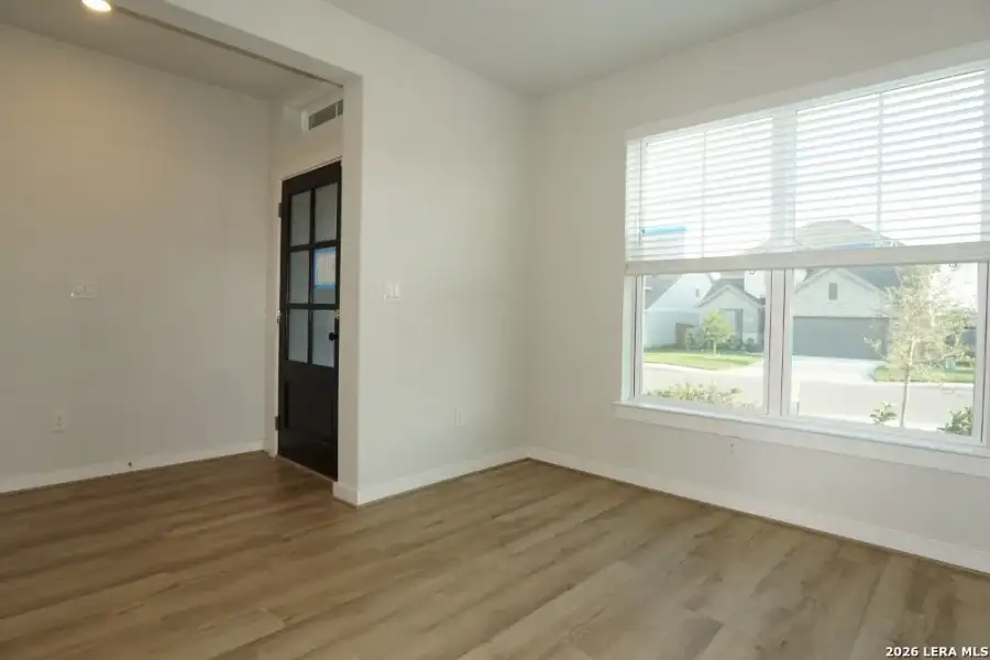 Spacious, unfurnished interior of a new home in Ladera - High Point 45', San Antonio (Image 30). Spacious, unfurnished interior of a new home in Ladera - High Point 45', San Antonio (Image 30).