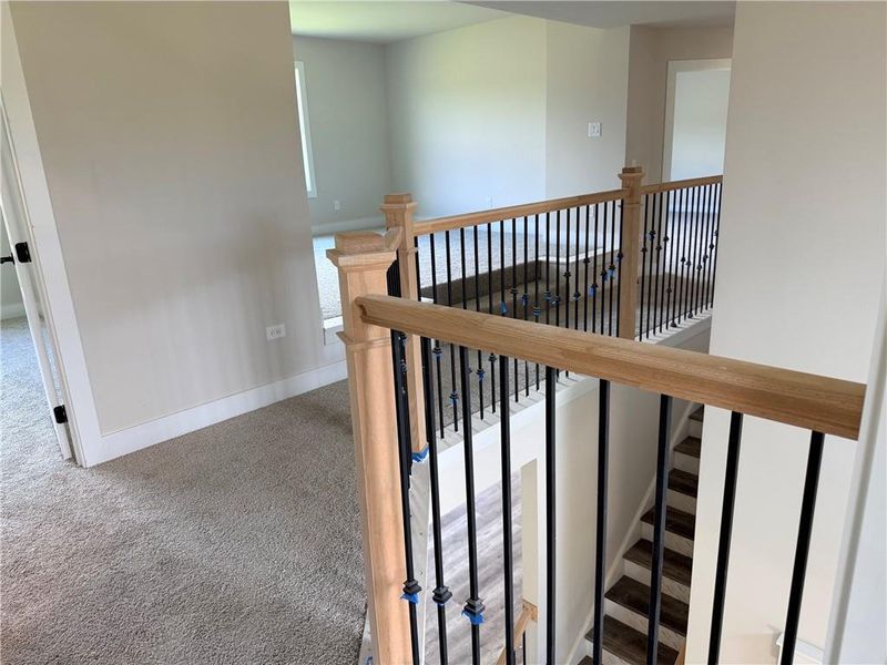 Spacious, unfurnished interior of a new home in Sierra Lake, Cumming (Image 9).