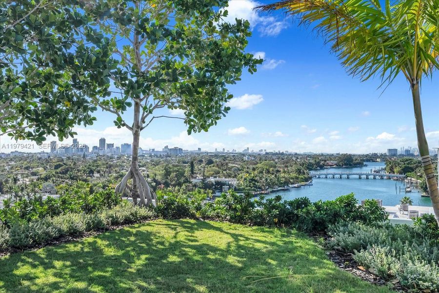Natural landscape and outdoor views near  in Bal Harbour (Image 39).