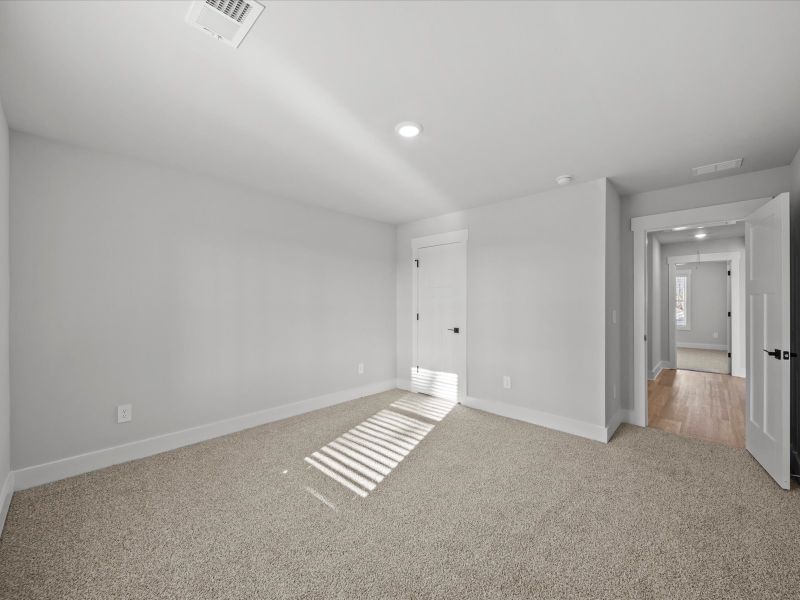 Spacious, unfurnished interior of a new home in Cedar Shoals - Signature Collection, Piedmont (Image 20).