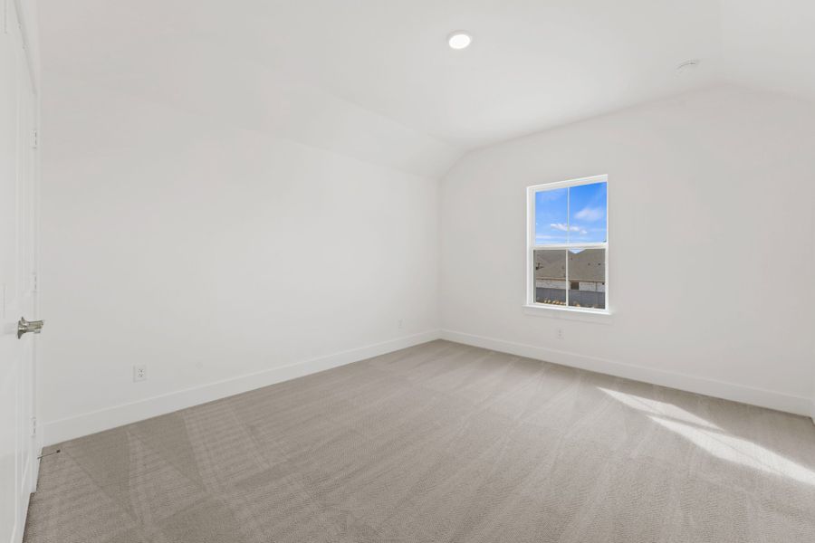 Spacious, unfurnished interior of a new home in Union Park, Little Elm (Image 21).
